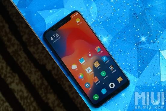 Xiaomi Mi 8 Unboxing