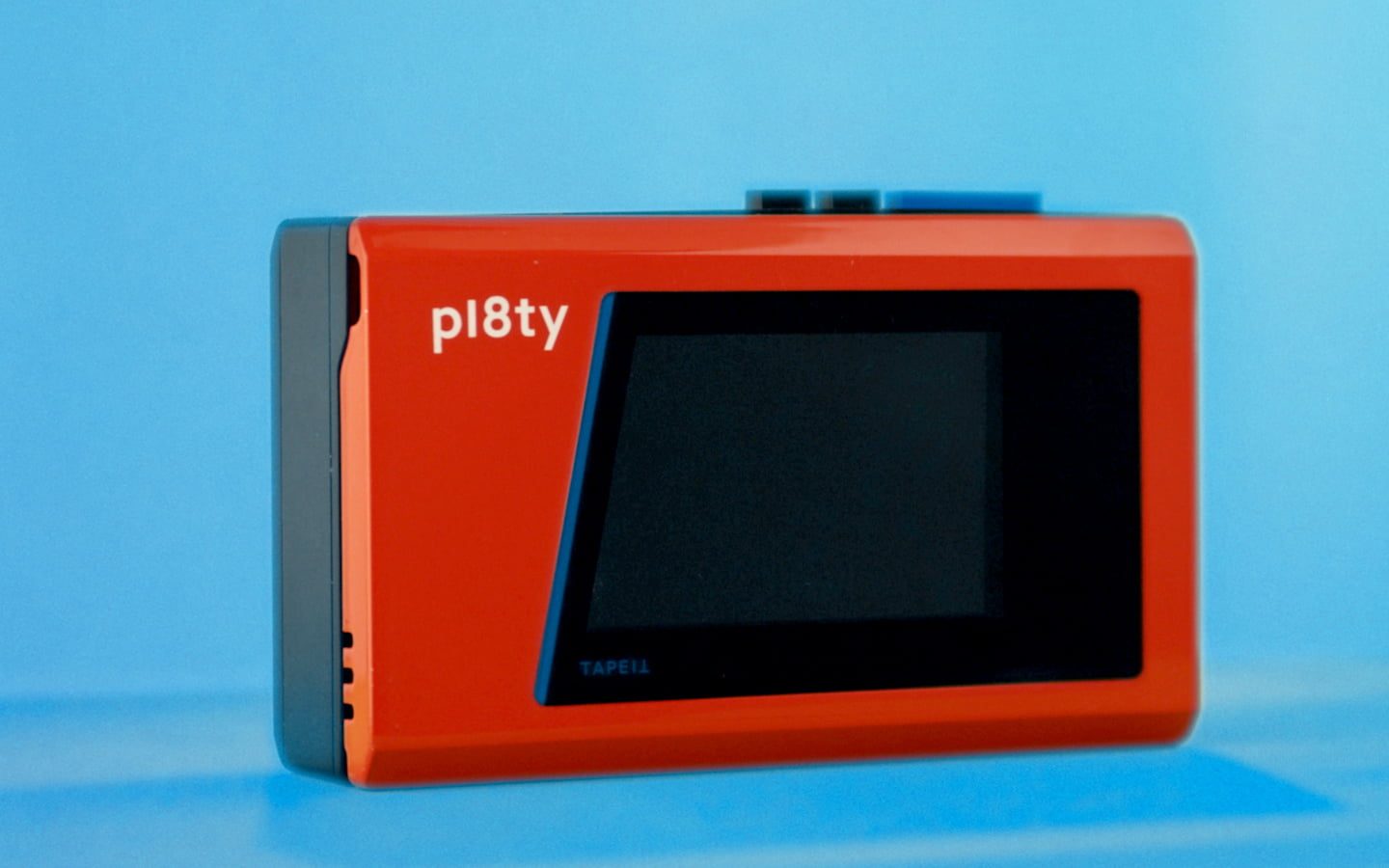 Pl8ty: Diesen Bluetooth-Lautsprecher, der aussieht, wie ein Walkman, will ich haben! techboys.de • smarte News, auf den Punkt!