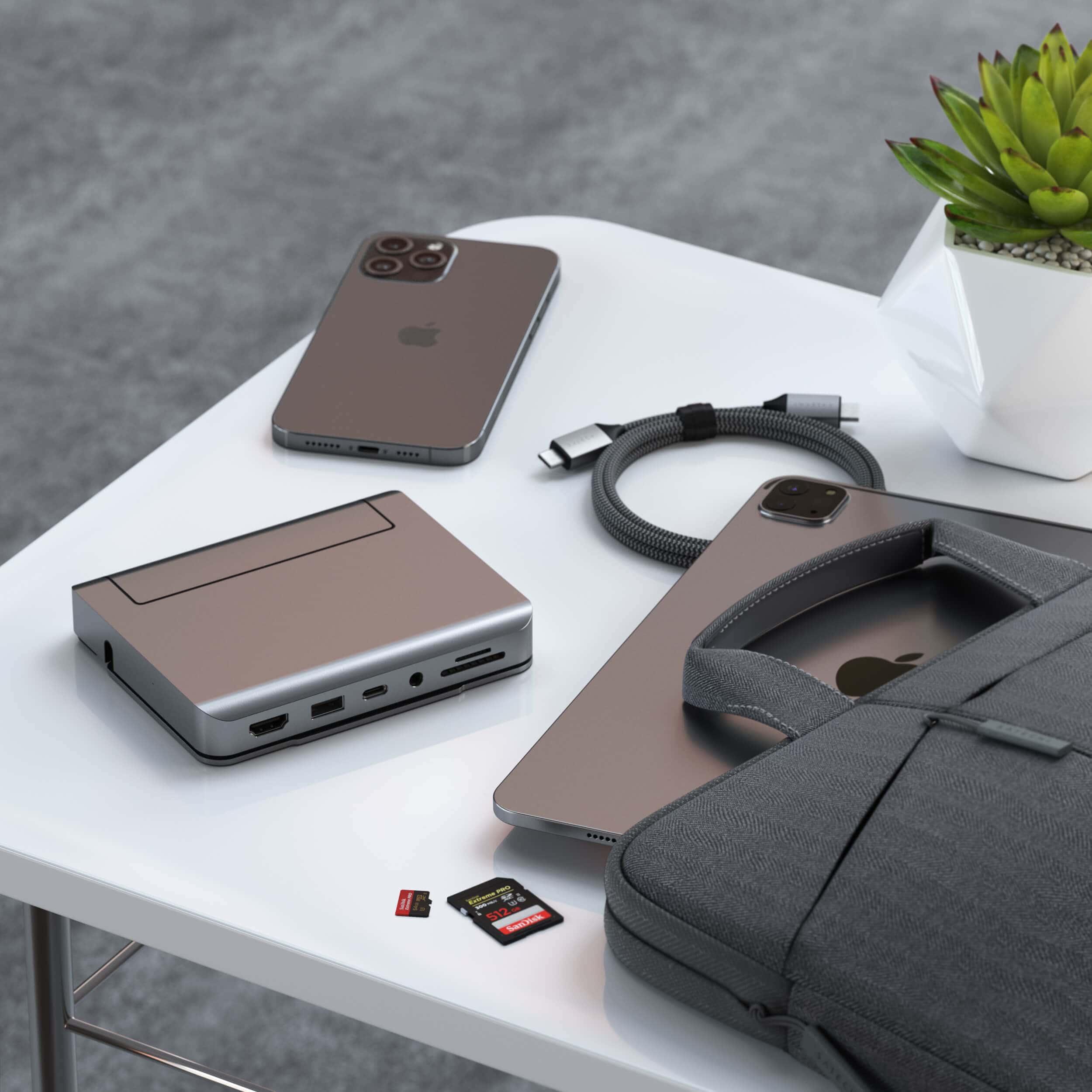 Satechi Aluminium Stand Hub fürs iPad Pro nun erhältlich Satechi Aluminum Stand Hub for iPad Pro space gray 07 • 🚀 techboys.de : 💡Smarte Technik & Hardware für den Alltag
