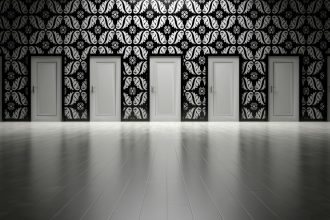 Foto von Pixabay: https://www.pexels.com/de-de/foto/sieben-weisse-geschlossene-turen-277593/