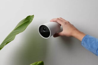 Philips Hue Secure Kamera &bull; techboys.de