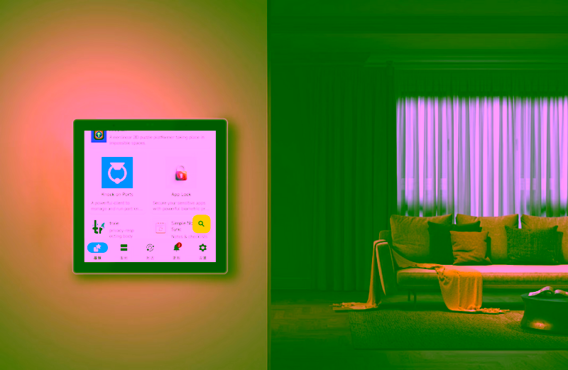 Sonoff NSPanel Pro Gen 2 mit Home Assistant Oberfläche neben Vorgänger-Modell