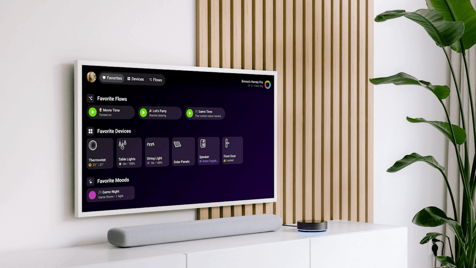 Homey Android TV App auf einem Fernseher mit Favoriten-Ansicht
