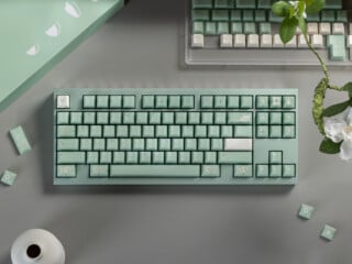 2048x5 &bull; techboys.de