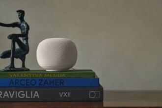 Google Home Speaker mit Gemini in vier Farben