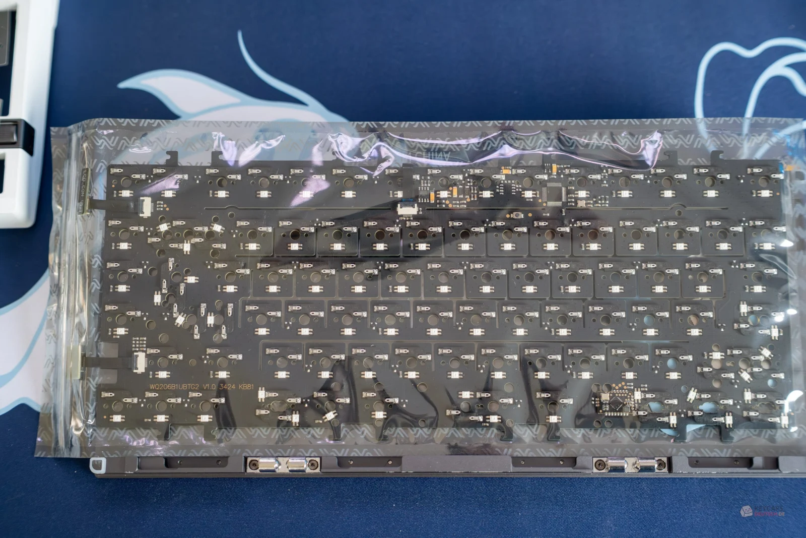 Zoom75 TIGA Build: Mein Zusammenbau mit WS Arowana Switches Hochwertiges mechanisches Tastatur-Keyboard mit Schaltern und Platine für Gaming und Tipp-Fans.