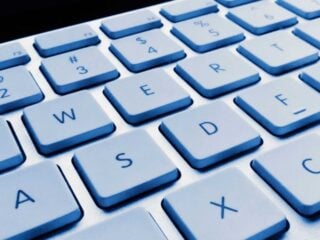 Low Profile und Standard Profile Tastatur im direkten Höhenvergleich