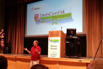Linus Torvalds auf der DebConf14, Symbolbild zu Claude Code im Linux-Kernel (Foto: Elizabeth Krumbach Joseph, CC BY 2.0)