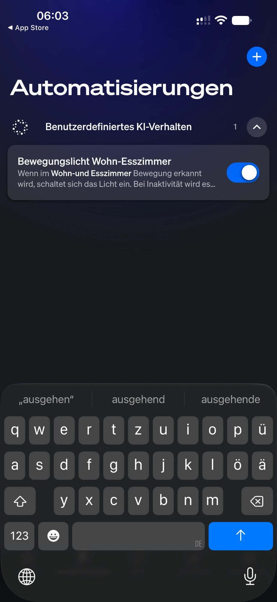 Hue-App Automatisierungen mit dem neuen Bereich Benutzerdefiniertes KI-Verhalten und dem Bewegungslicht Wohn-Esszimmer
