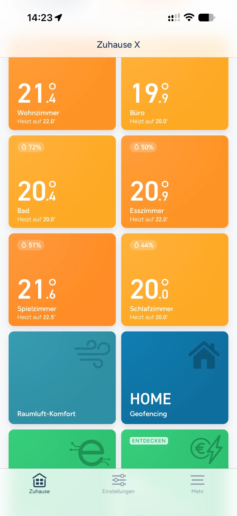 tado Fenster-offen-Erkennung: KI lernt, Schimmelindex fehlt tado X Zuhause-Ansicht: Bad zeigt 72 Prozent Luftfeuchtigkeit bei 20,4 Grad, dazu die Kachel Raumluft-Komfort